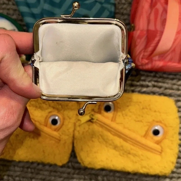 lot OF 6 Small bags assorted sizes - Picture 13 of 13